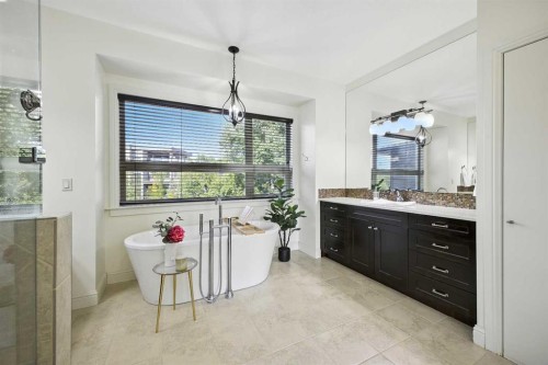 62 Posthill Drive Sw, Calgary, AB - Indoor Photo Showing Bathroom