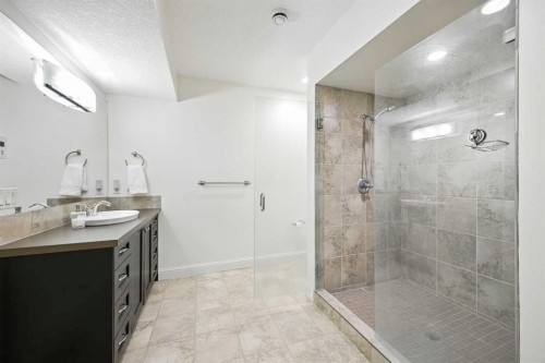 62 Posthill Drive Sw, Calgary, AB - Indoor Photo Showing Bathroom