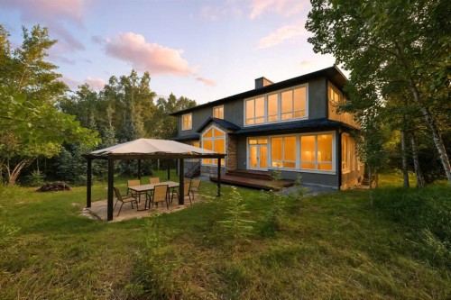 62 Posthill Drive Sw, Calgary, AB - Outdoor With Deck Patio Veranda