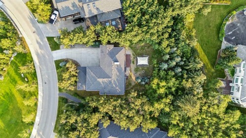 62 Posthill Drive Sw, Calgary, AB - Outdoor