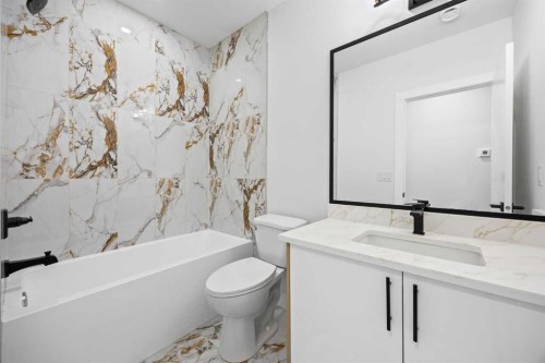 196 Saddlelake Manor Ne, Calgary, AB - Indoor Photo Showing Bathroom