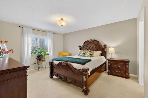 201 Autumn Circle Se, Calgary, AB - Indoor Photo Showing Bedroom
