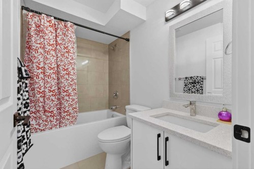 201 Autumn Circle Se, Calgary, AB - Indoor Photo Showing Bathroom