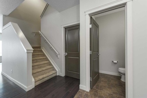 124 Evanscove Manor Nw, Calgary, AB - Indoor Photo Showing Other Room