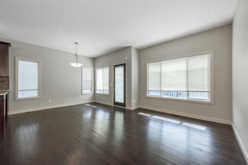 124 Evanscove Manor Nw, Calgary, AB - Indoor Photo Showing Other Room