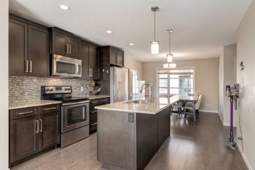 905 Evansridge Park Nw, Calgary, AB - Indoor Photo Showing Kitchen With Stainless Steel Kitchen With Upgraded Kitchen