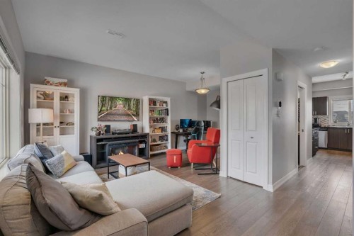 414-121 Copperpond Common Se, Calgary, AB 