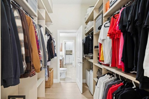 103-3101 34 Avenue Nw, Calgary, AB - Indoor With Storage