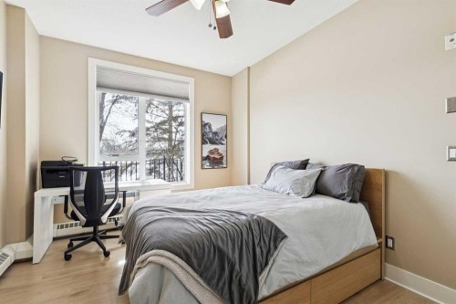 103-3101 34 Avenue Nw, Calgary, AB - Indoor Photo Showing Bedroom