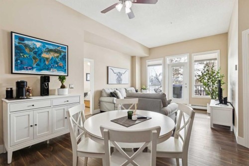 103-3101 34 Avenue Nw, Calgary, AB - Indoor Photo Showing Dining Room