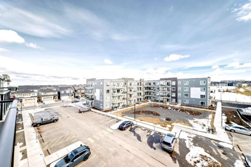 1402-33 Carringham Gate Nw, Calgary, AB - Outdoor With View