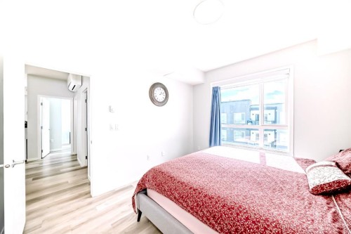 1402-33 Carringham Gate Nw, Calgary, AB - Indoor Photo Showing Bedroom