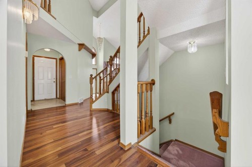 90 Hawkmount Green Nw, Calgary, AB - Indoor Photo Showing Other Room