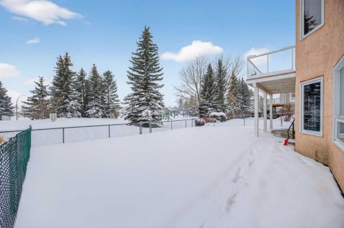 90 Hawkmount Green Nw, Calgary, AB - Outdoor