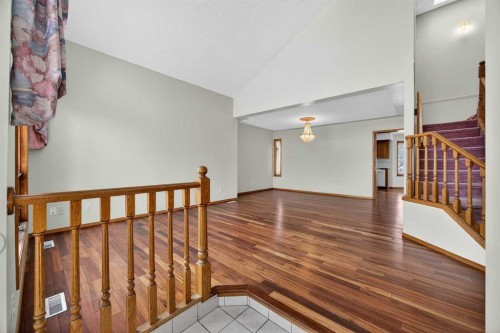 90 Hawkmount Green Nw, Calgary, AB - Indoor Photo Showing Other Room
