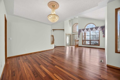 90 Hawkmount Green Nw, Calgary, AB - Indoor Photo Showing Other Room