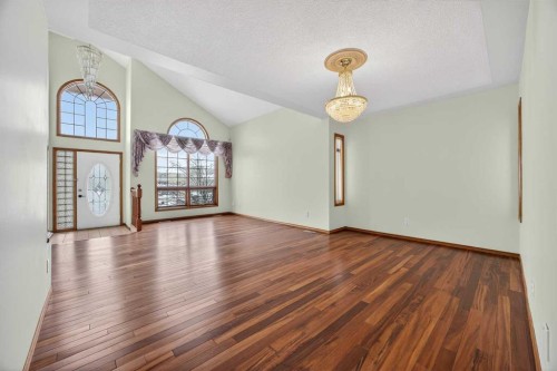 90 Hawkmount Green Nw, Calgary, AB - Indoor Photo Showing Other Room