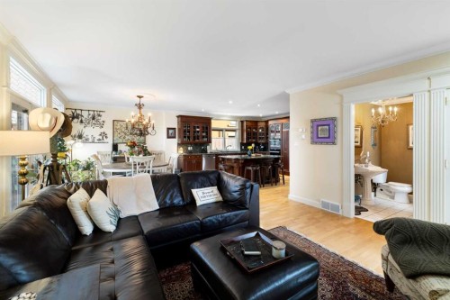 1727 24 Street Sw, Calgary, AB - Indoor Photo Showing Living Room