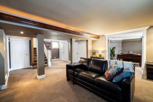 1727 24 Street Sw, Calgary, AB - Indoor