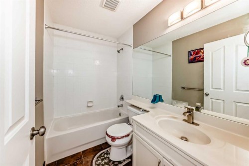 212 Sienna Park Drive Sw, Calgary, AB - Indoor Photo Showing Bathroom