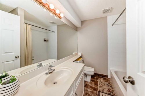 212 Sienna Park Drive Sw, Calgary, AB - Indoor Photo Showing Bathroom