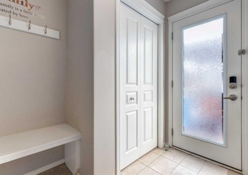 38 Autumn Crescent Se, Calgary, AB - Indoor Photo Showing Other Room