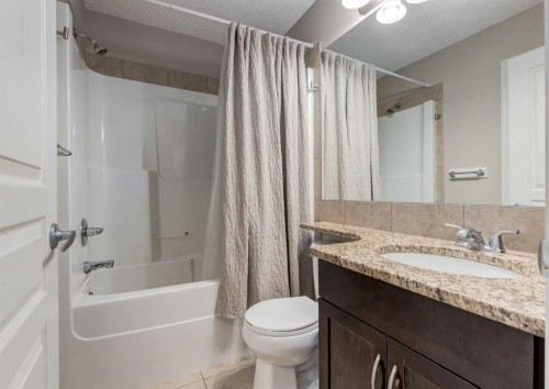 38 Autumn Crescent Se, Calgary, AB - Indoor Photo Showing Bathroom