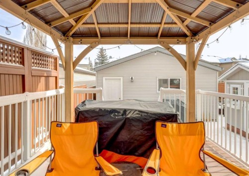 38 Autumn Crescent Se, Calgary, AB - Outdoor With Deck Patio Veranda With Exterior