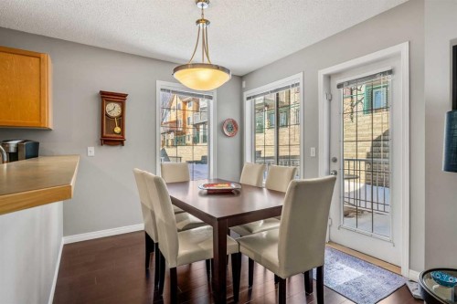 18 Hidden Creek Rise Nw, Calgary, AB - Indoor Photo Showing Dining Room