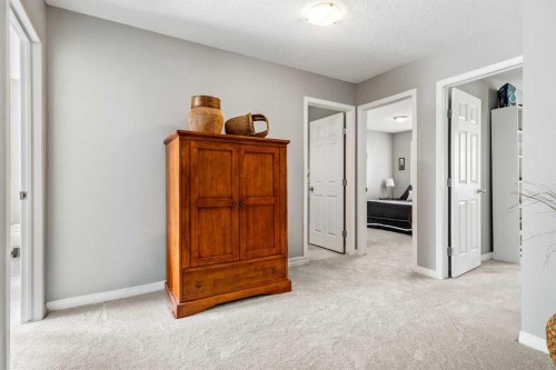 18 Hidden Creek Rise Nw, Calgary, AB - Indoor