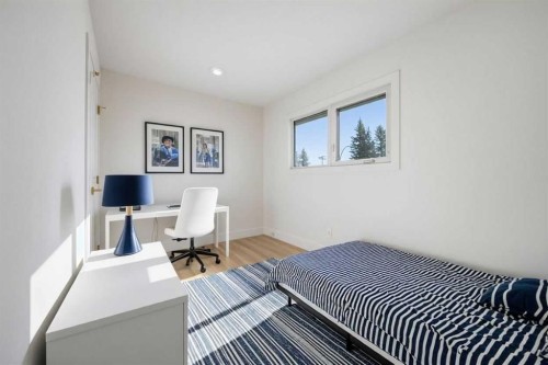 1016 Mapleglade Drive Se, Calgary, AB - Indoor Photo Showing Bedroom