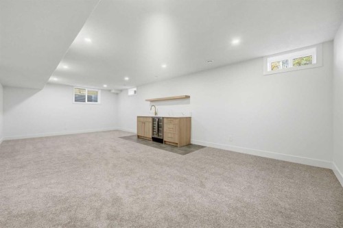 1016 Mapleglade Drive Se, Calgary, AB - Indoor