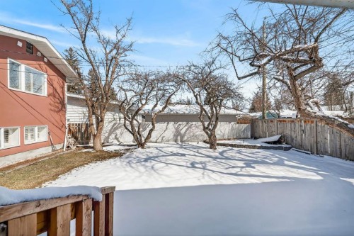 1027 75 Avenue Sw, Calgary, AB - Outdoor