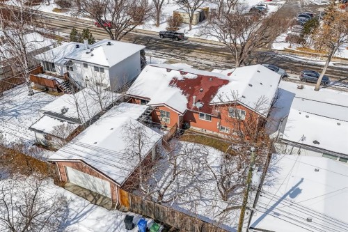 1027 75 Avenue Sw, Calgary, AB - Outdoor