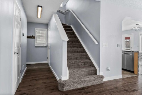 37 Evansbrooke Park Nw, Calgary, AB - Indoor Photo Showing Other Room