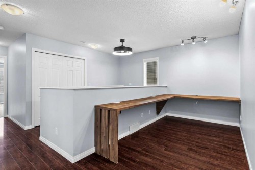 37 Evansbrooke Park Nw, Calgary, AB - Indoor Photo Showing Other Room