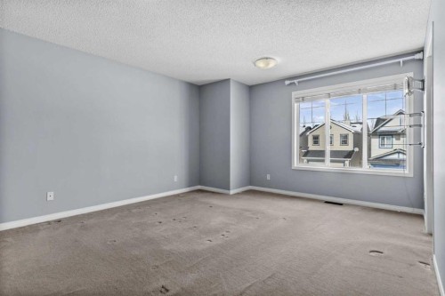 37 Evansbrooke Park Nw, Calgary, AB - Indoor Photo Showing Other Room