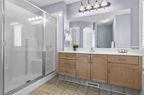 37 Evansbrooke Park Nw, Calgary, AB - Indoor Photo Showing Bathroom