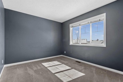 37 Evansbrooke Park Nw, Calgary, AB - Indoor Photo Showing Other Room