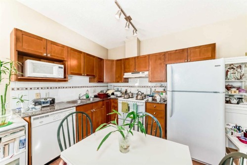 209-333 Riverfront Avenue Se, Calgary, AB - Indoor