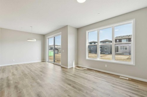 302 Hotchkiss Common Se, Calgary, AB - Indoor Photo Showing Other Room
