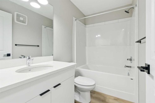 302 Hotchkiss Common Se, Calgary, AB - Indoor Photo Showing Bathroom
