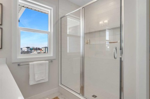 434 South Shore Drive, Chestermere, AB - Indoor Photo Showing Bathroom