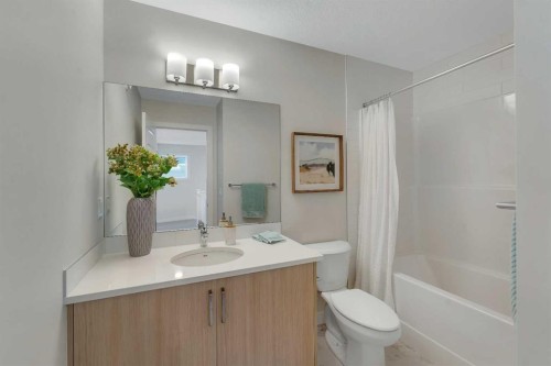 434 South Shore Drive, Chestermere, AB - Indoor Photo Showing Bathroom