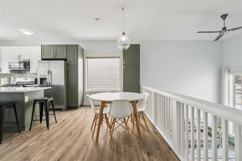 225 Somerset Drive Sw, Calgary, AB - Indoor