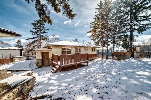 2007 Cottonwood Crescent Se, Calgary, AB - Outdoor