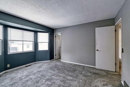 3523 48 Street Ne, Calgary, AB - Indoor