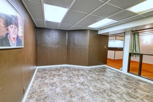 3523 48 Street Ne, Calgary, AB - Indoor