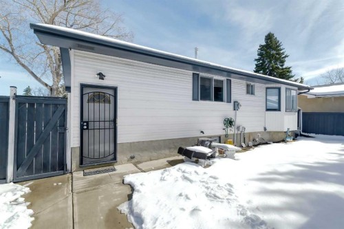 3523 48 Street Ne, Calgary, AB - Outdoor