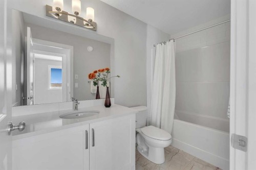 390 South Shore Drive, Chestermere, AB - Indoor Photo Showing Bathroom